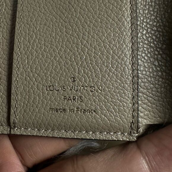 Louis Vuitton Small Beige Zoe Empreinte Wallet - Picture 13 of 14